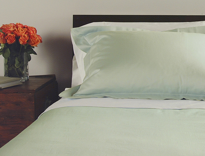 LOOP Organic Sateen Green Duvet Cover and Shams