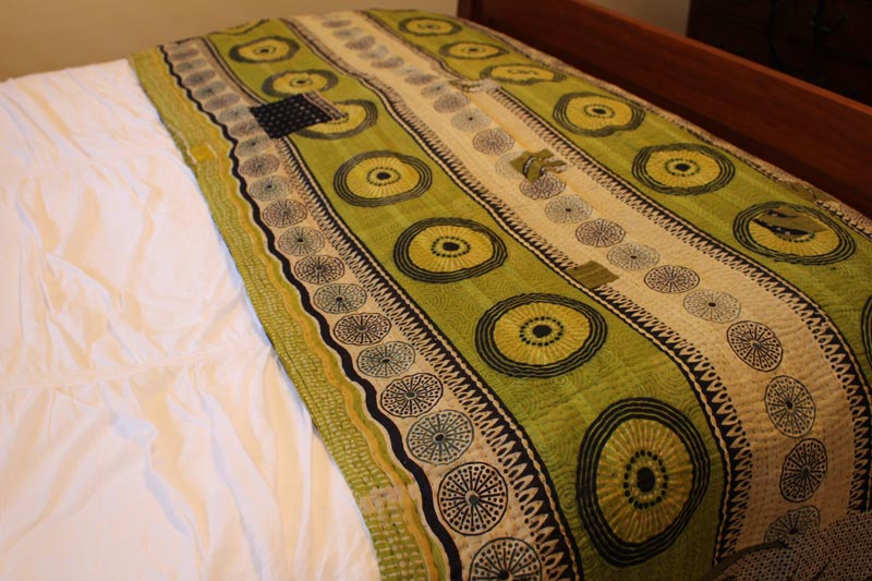 Kantha Sari Throw - Green Pinwheel