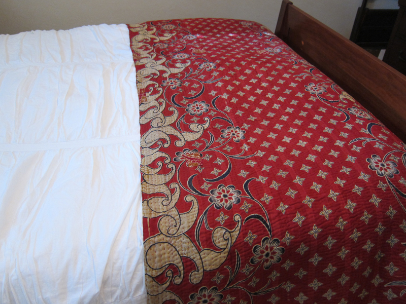 Kantha Throw - Red Posy
