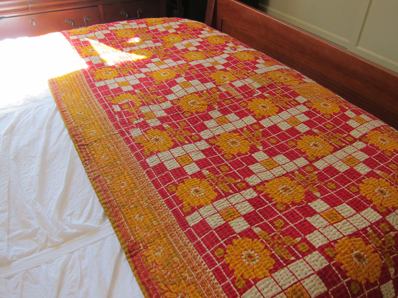 Vintage Sari Throw - Red Squared