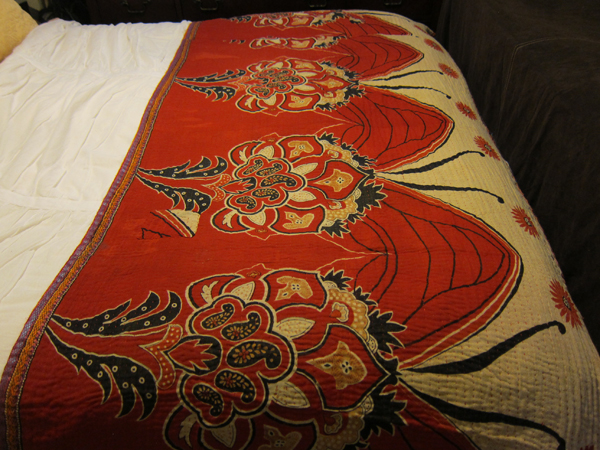 Vintage Sari Throw - Red Passion
