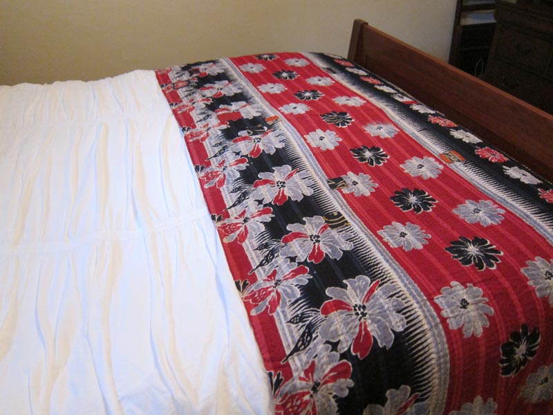 Vintage Sari Throw - Classic Floral