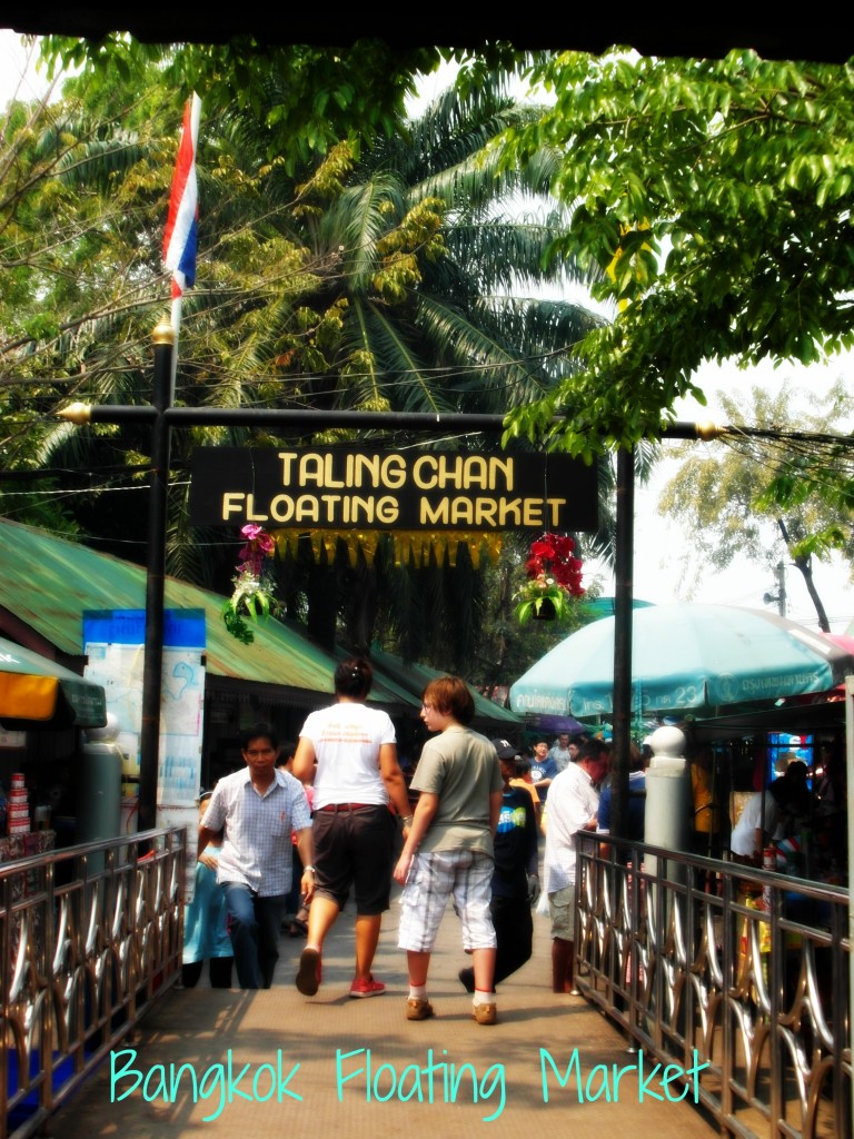 Bangkok Floating Market for 7 Hopes